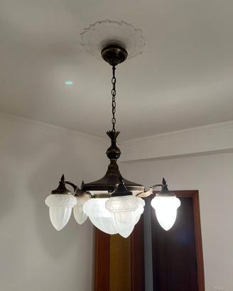 Lampadario antico in bronzo e vetro di Murano
