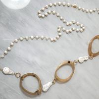 Collana lunga in gold filled 18 kt, perle e corno