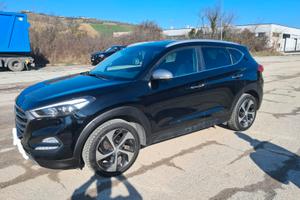 Hyundai Tucson 1.7 CRDi Sound Edition revisionata