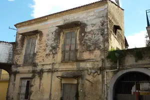 Orta, Rudere dove ricavare 2 abitazioni Euro79000