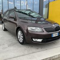 SKODA Octavia 1.6 TDI CR 105 CV Wagon Active