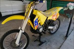 Suzuki RM 250 2  tempi