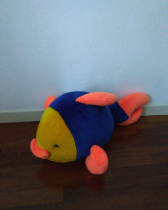Peluche enorme pesce