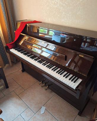 Pianoforte verticale PETROF