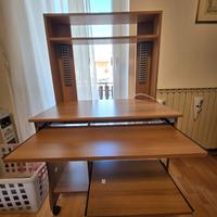 scrivania su ruote