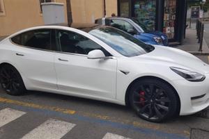 TESLA MODEL 3  PERFORMANCE DUAL MOTOR AWD