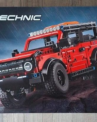 LEGO Technic 42213 Ford Bronco SUV