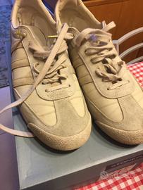 Scarpe da tennis Adidas in camoscio