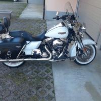 Harley-Davidson Touring Road King - 2017