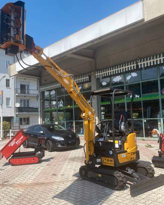 MiniEscavatore Kato HD18V5 Trincia Idraulica cm 80