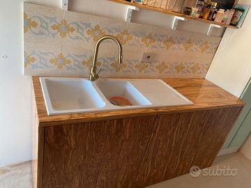 ARREDAMENTO IN ULIVO STILE INDUSTRIAL 