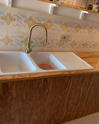 ARREDAMENTO IN ULIVO STILE INDUSTRIAL 