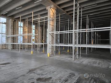 Scaffalatura porta pedane