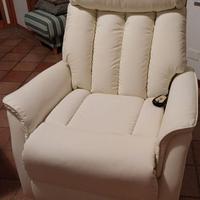 POLTRONA ELETTRICA PER ANZIANI  ECOPELLE