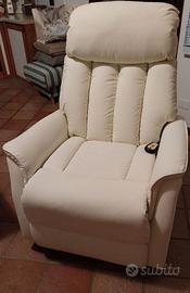 POLTRONA ELETTRICA PER ANZIANI  ECOPELLE