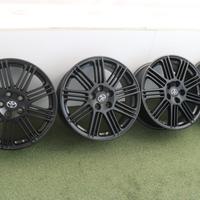 Cerchi in lega Toyota Rav4 Vellfire Alphard Avalon