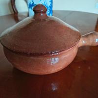 Pentola di coccio toscana con manico e coperchio 