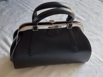 Borsa vintage nera chiusura a scatto argentata