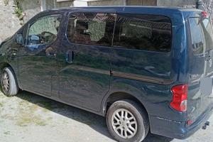 Nissan evalia 2011
