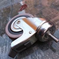 4 Ruote girevoli in gomma con freno