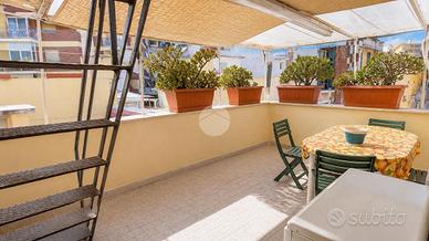 3 LOCALI A GAETA