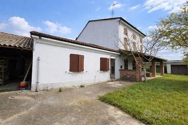 Villa di 265 m² con più di 5 locali e box auto dop