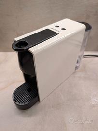 Nespresso Essenza Mini bianca