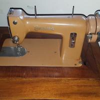 Macchina da cucire Necchi