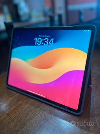 IPad Pro M2 12.9 6 generazione con accessori