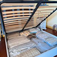 Letto contenitore bianco senza materasso