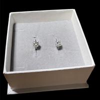 Orecchini in oro bianco 18 kt con brillanti da 0,5