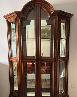Cristalliera in legno noce