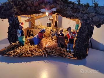 Presepe con pastori che si muovano