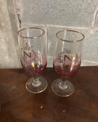 Coppia di bicchieri dal liquore stile Napoleone