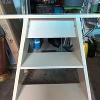 TAVOLINO CON RIPIANI  APPOGGIO OGGETTI