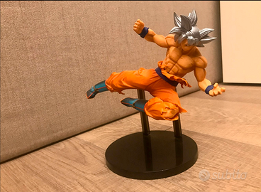 DragonBALLgokuULTRAistintoACTIONfigurSTATUETTAcm20