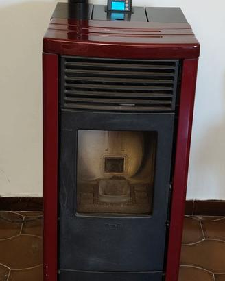 STUFA A PELLET RAVELLI V70 con tubaz. e comignolo