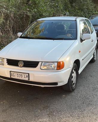 VW POLO