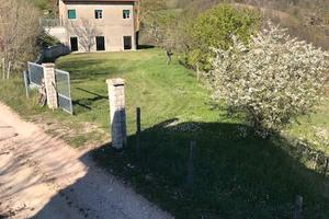 Casolare nel verde