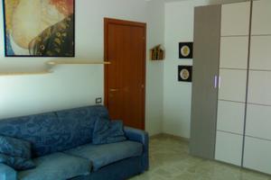 Ampio monolocale ristrutturato