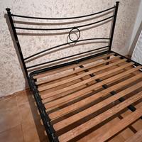 Contorno letto in ferro