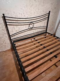 Contorno letto in ferro