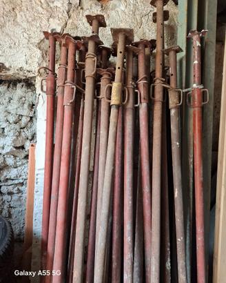 Puntelli in ferro