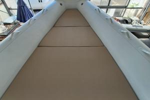 Realizzazione cuscineria, tendalino,tende nautiche