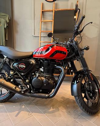 Royal Enfield HNTR 350 London Red