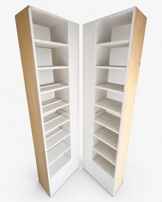 Coppia colonne scaffale alte e strette in legno