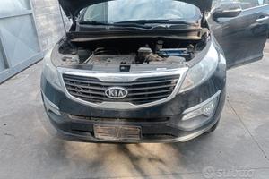 Kia Sportage 2014 1.7 TDI D4FD demolito per ricamb