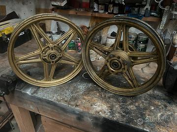 Coppia di cerchi Ducati epoca.