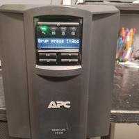 Gruppo di continuita' APC Smart 1000