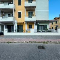 Bosa Marina Piano Terra Arredato con Cortile 140mq